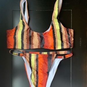 High leg striped bikini